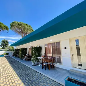 https://holiday-cabins-vlore.albaniahotels.org