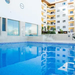 b05-lux-pool-central-apartment.hotelaalgarve.com/